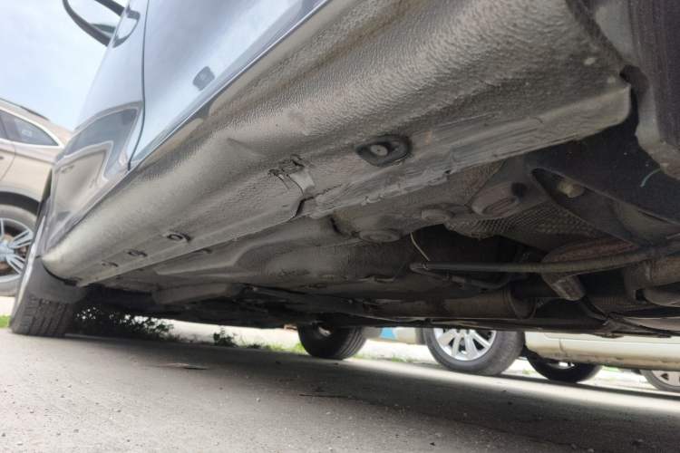 Used Volkswagen Bora 2012 1.6L Automatic Fashion Edition Chassis Rear Left