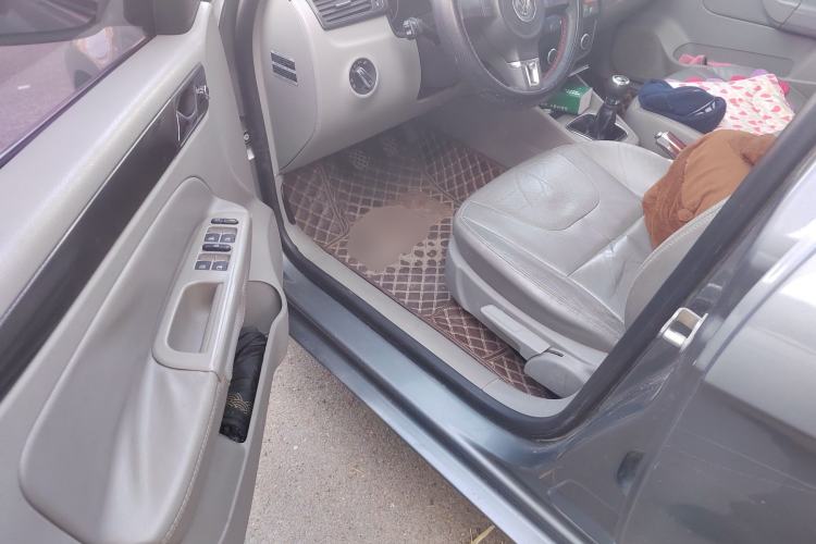 Used Volkswagen Bora 2012 1.6L Manual Comfort Model Driver Seat