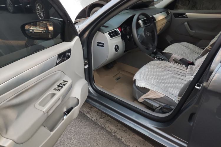 Used Volkswagen Bora 2012 1.6L Automatic Fashion Edition Driver Seat