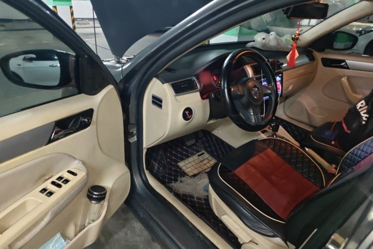 Used Volkswagen Bora 2012 1.6L Automatic Fashion Edition Driver Seat