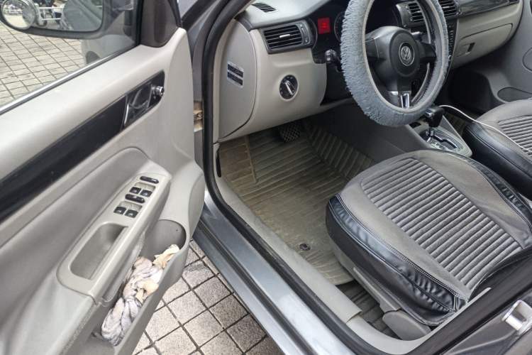Used Volkswagen Bora 2012 1.6L Automatic Comfortable Value Edition Driver Seat