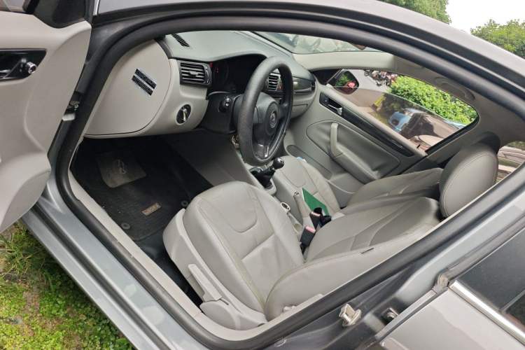 Used Volkswagen Bora 2012 1.6L Manual Comfort Model Driver Seat