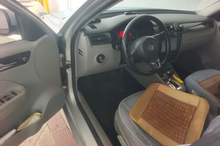 Used Volkswagen Bora 2012 1.6L Automatic Comfortable Value Edition Driver Seat