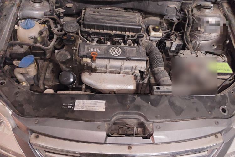 Used Volkswagen Bora 2012 1.6L Manual Fashion Edition Engine Bay