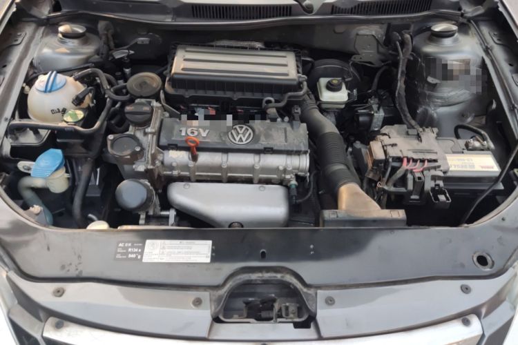 Used Volkswagen Bora 2012 1.6L Automatic Fashion Edition Engine Bay