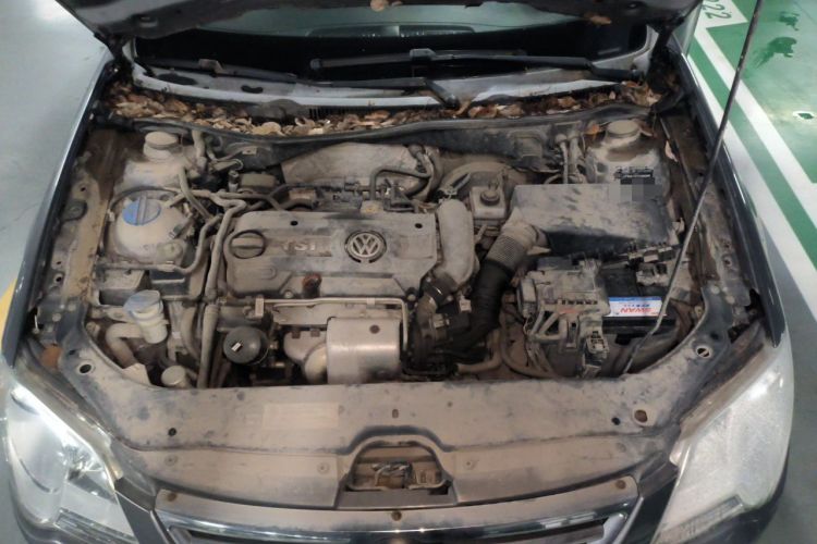 Used Volkswagen Bora 2012 1.4T Manual Comfort Version Engine Bay