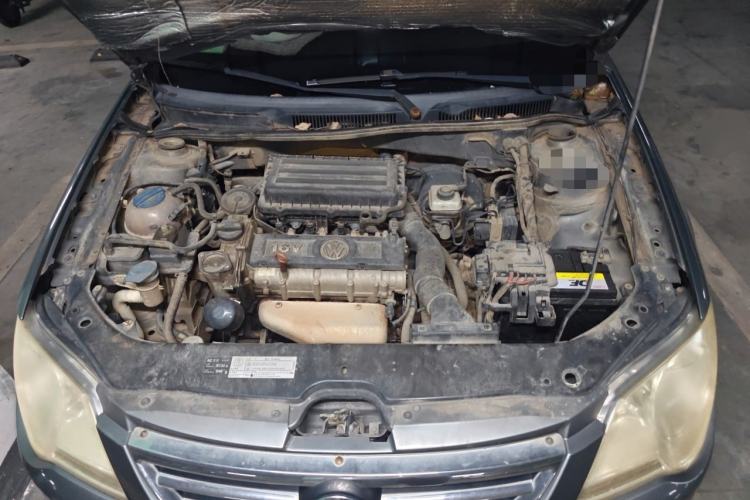 Used Volkswagen Bora 2012 1.6L Automatic Fashion Edition Engine Bay