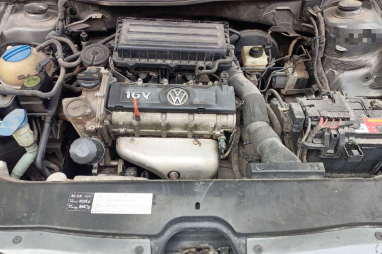 Used Volkswagen Bora 2012 1.6L Automatic Comfortable Value Edition Engine Bay