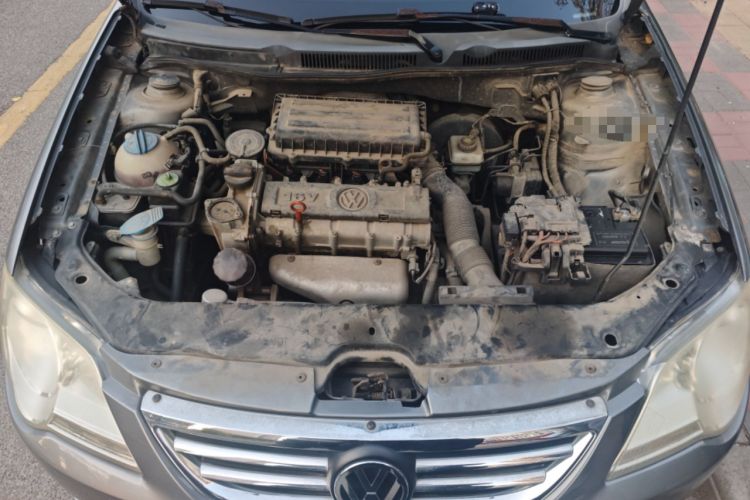 Used Volkswagen Bora 2012 1.6L Manual Fashion Edition Engine Bay