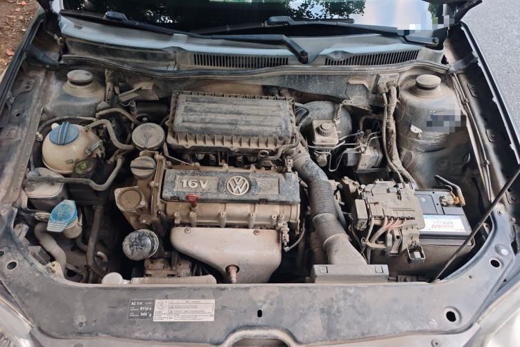 Used Volkswagen Bora 2012 1.6L Automatic Fashion Edition Engine Bay