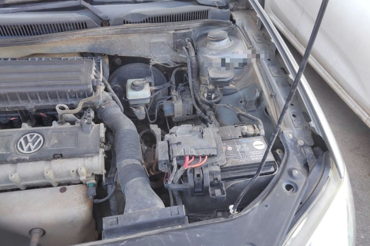 Used Volkswagen Bora 2012 1.6L Manual Comfort Model Engine Bay Left