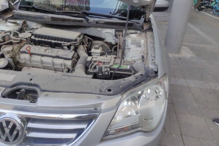 Used Volkswagen Bora  Engine Bay Left