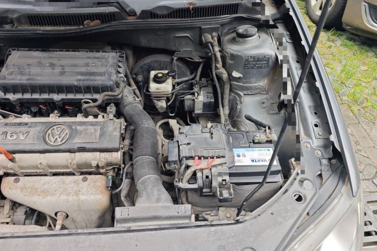 Used Volkswagen Bora 2012 1.6L Manual Comfort Model Engine Bay Left