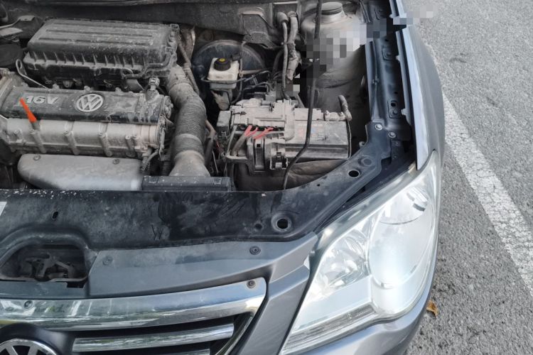 Used Volkswagen Bora 2012 1.6L Manual Comfort Model Engine Bay Left