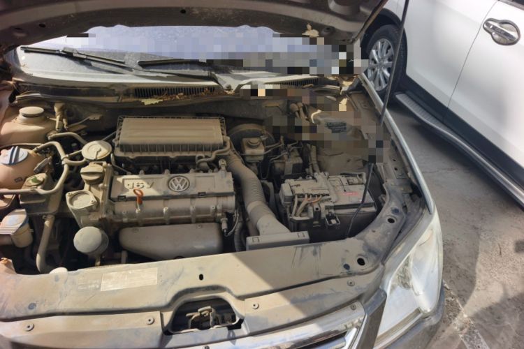 Used Volkswagen Bora 2012 1.6L Manual Fashion Edition Engine Bay Left