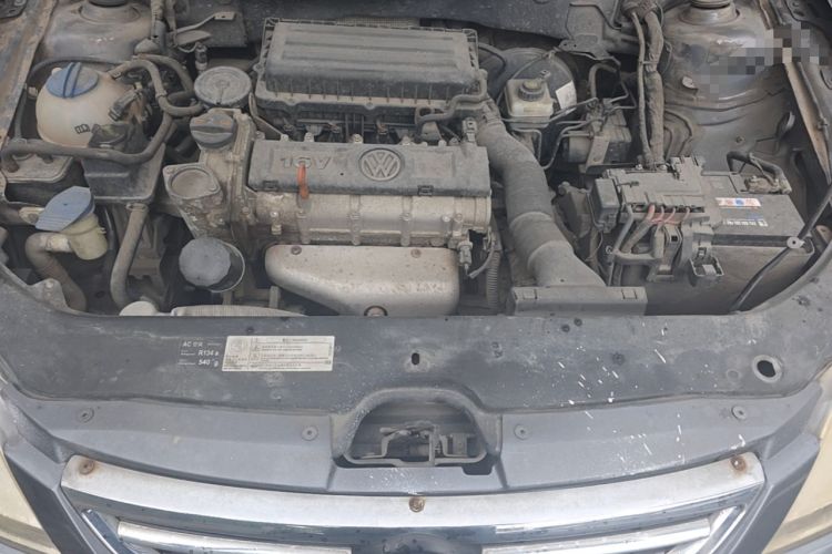 Used Volkswagen Bora 2012 1.6L Automatic Fashion Edition Engine Bay