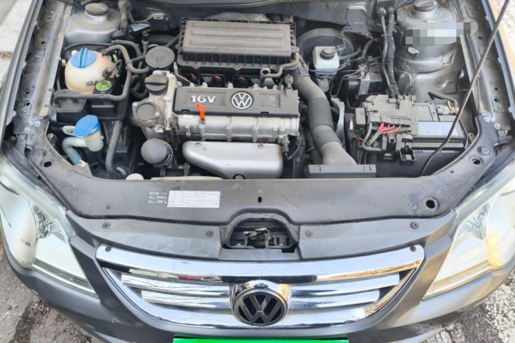 Used Volkswagen Bora 2012 1.6L Manual Fashion Edition Engine Bay