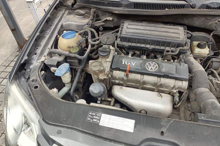 Used Volkswagen Bora 2012 1.6L Automatic Comfortable Value Edition Engine Bay Right