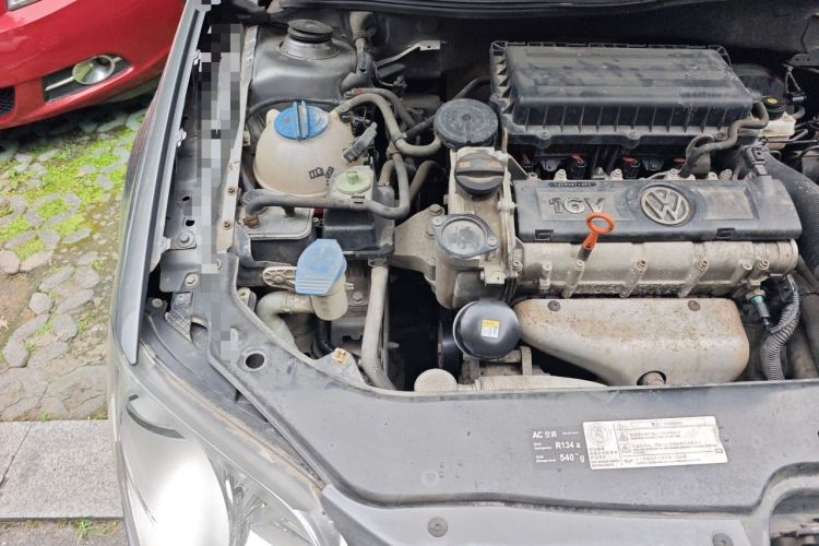 Used Volkswagen Bora 2012 1.6L Manual Comfort Model Engine Bay Right