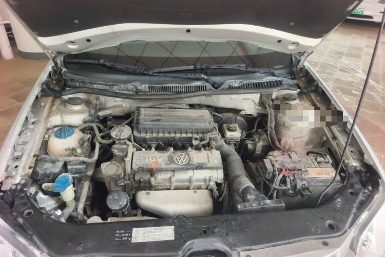 Used Volkswagen Bora 2012 1.6L Automatic Comfortable Value Edition Engine Bay
