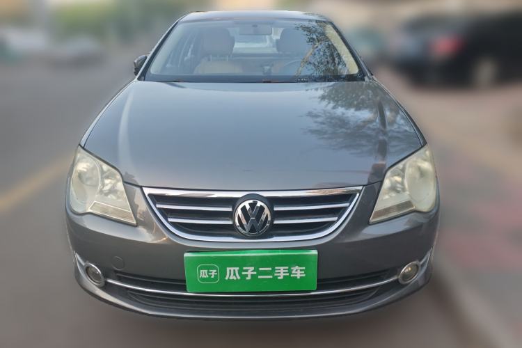 Used Volkswagen Bora 2012 1.6L Manual Fashion Edition Front