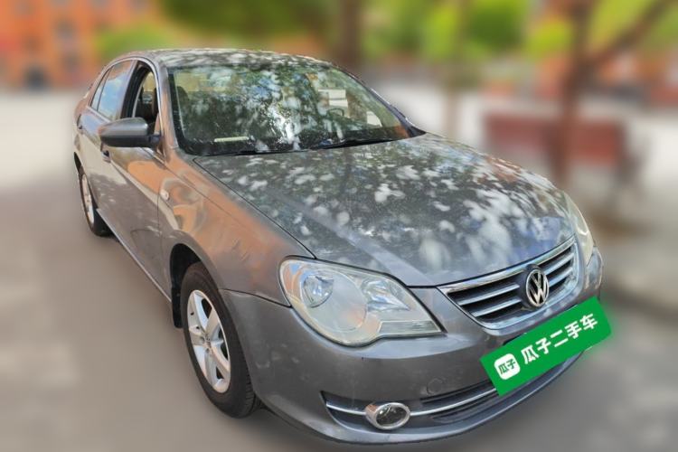 Used Volkswagen Bora 2012 1.6L Automatic Fashion Edition Front Right 45 Deg