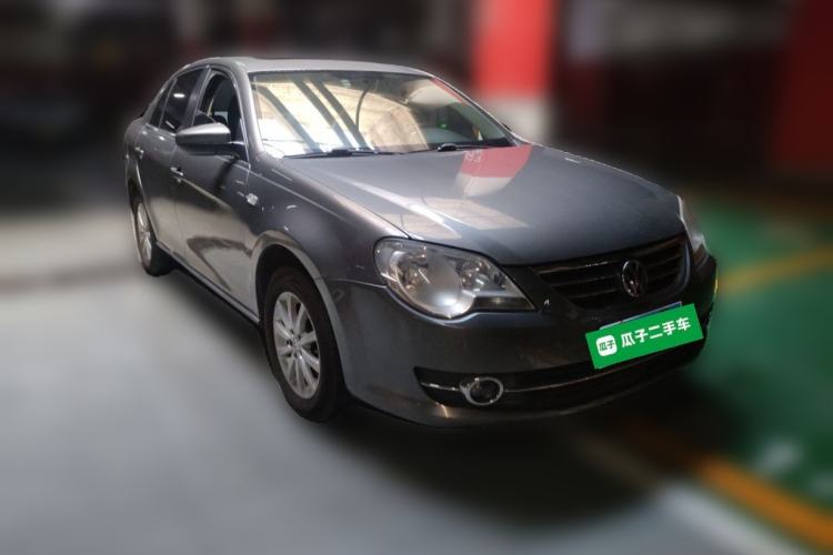 Used Volkswagen Bora 2012 1.6L Automatic Fashion Edition Front Right 45 Deg