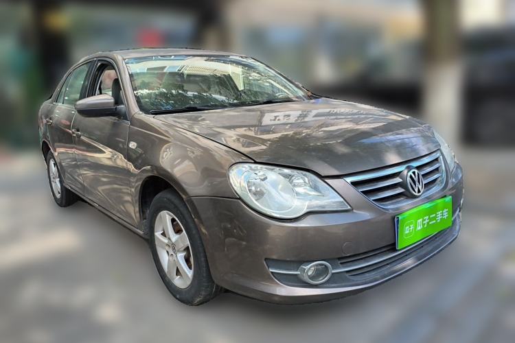 Used Volkswagen Bora 2012 1.6L Automatic Fashion Edition Front Right 45 Deg