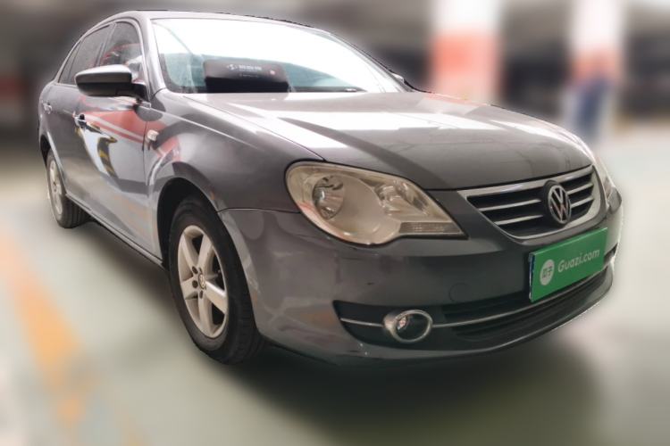 Used Volkswagen Bora 2012 1.6L Automatic Fashion Edition Front Right 45 Deg