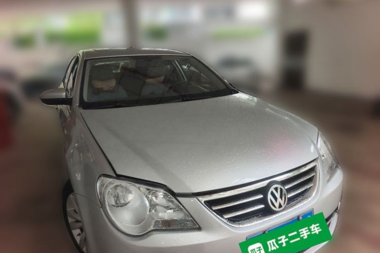 Used Volkswagen Bora 2012 1.6L Automatic Comfortable Value Edition Front Right 45 Deg