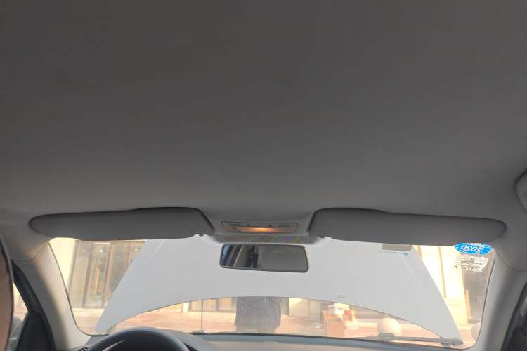 Used Volkswagen Bora 2012 1.6L Manual Fashion Edition Headliner