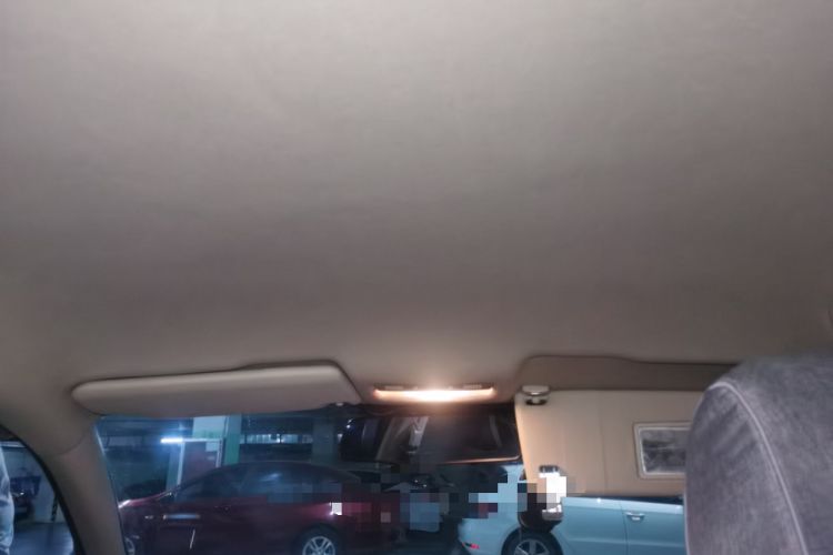 Used Volkswagen Bora 2012 1.6L Automatic Fashion Edition Headliner