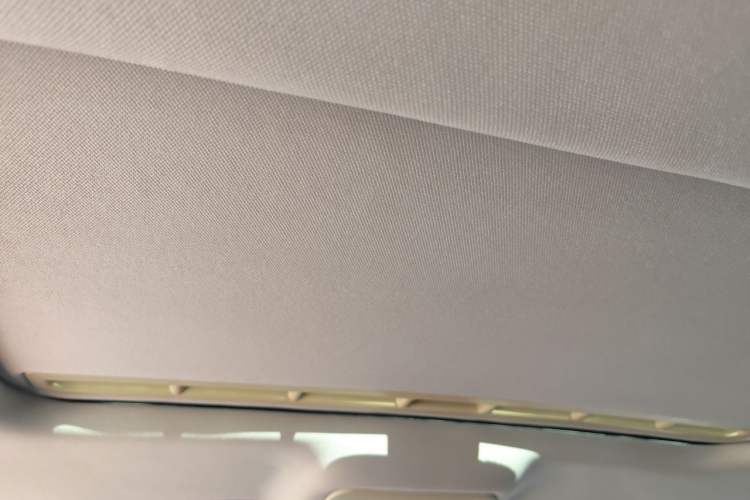 Used Volkswagen Bora 2012 1.6L Automatic Comfort Edition Headliner