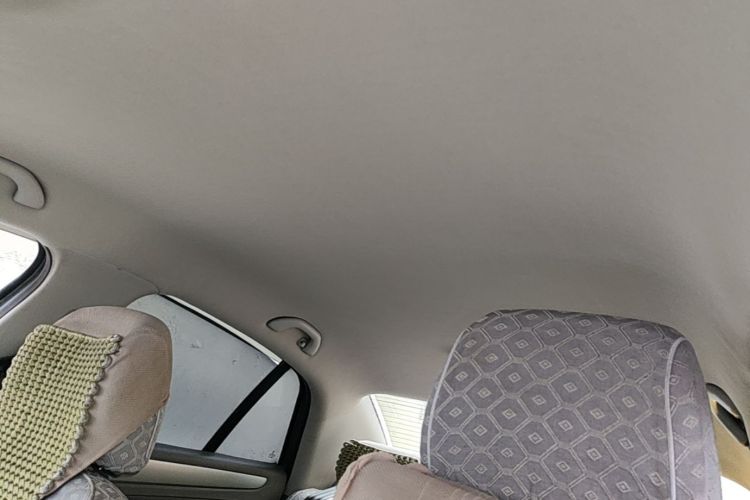 Used Volkswagen Bora 2012 1.6L Manual Fashion Edition Headliner