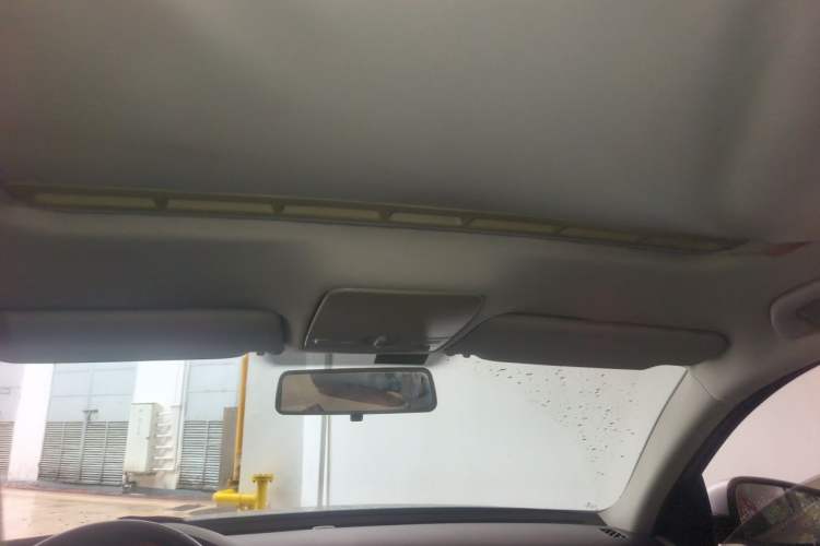 Used Volkswagen Bora 2012 1.6L Automatic Comfortable Value Edition Headliner