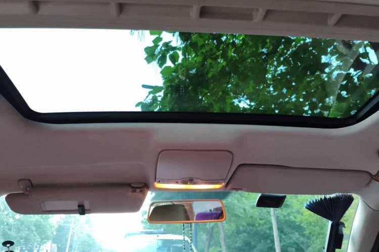 Used Volkswagen Bora 2012 1.6L Manual Comfort Model Headliner
