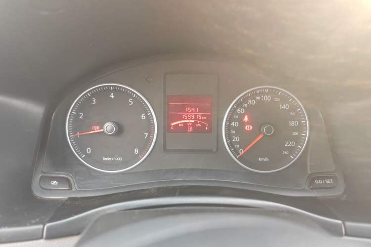 Used Volkswagen Bora 2012 1.6L Manual Fashion Edition Instrument Cluster