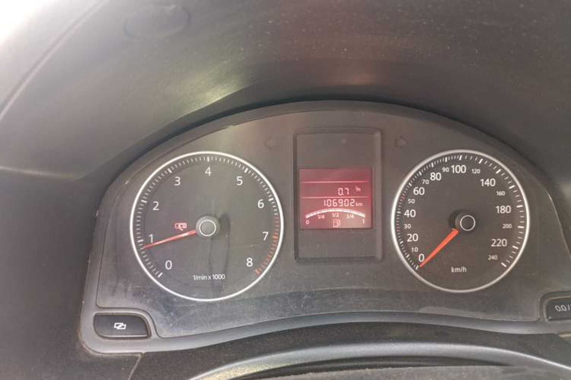 Used Volkswagen Bora 2012 1.6L Manual Fashion Edition Instrument Cluster