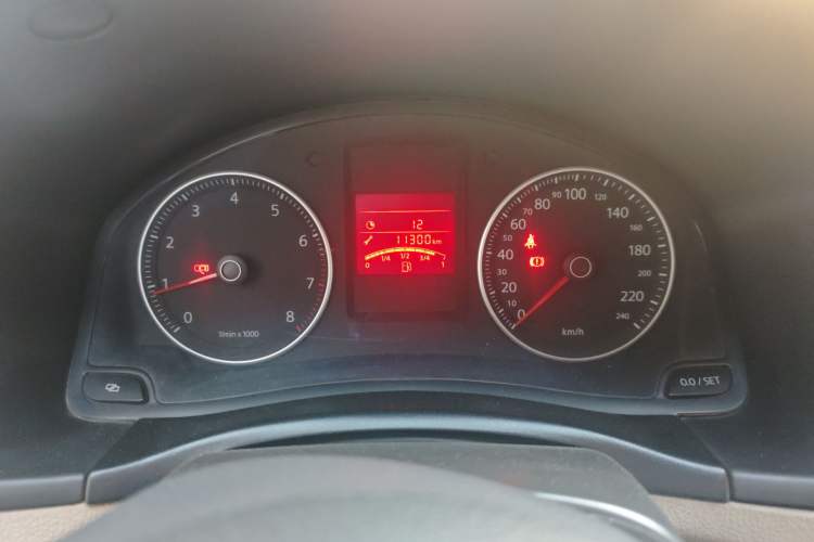 Used Volkswagen Bora 2012 1.6L Manual Fashion Edition Instrument Cluster
