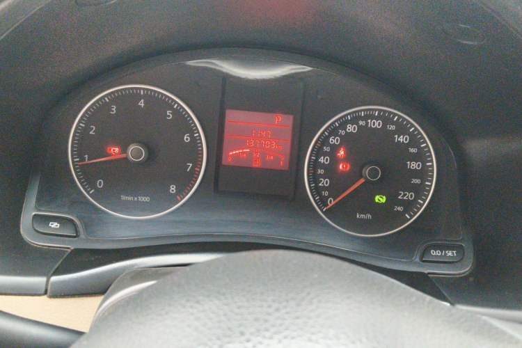 Used Volkswagen Bora 2012 1.6L Automatic Fashion Edition Instrument Cluster
