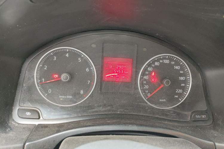 Used Volkswagen Bora 2012 1.6L Manual Fashion Edition Instrument Cluster