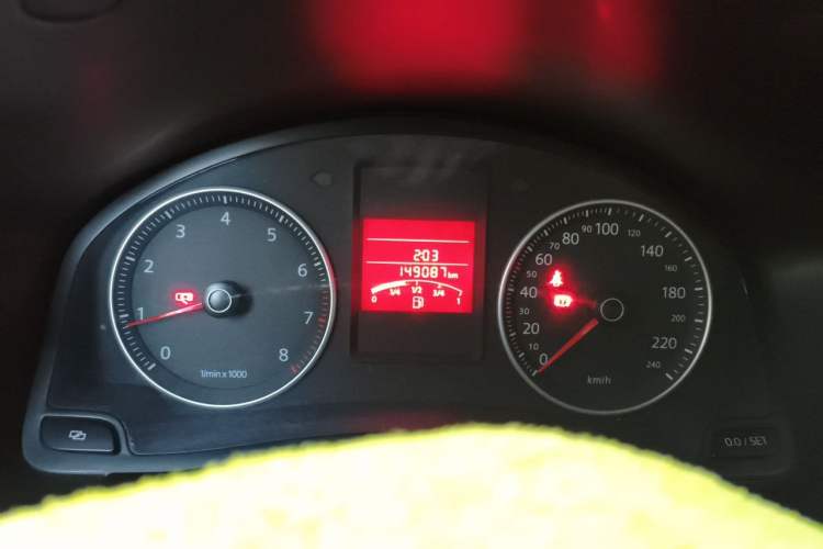 Used Volkswagen Bora 2012 1.6L Manual Comfort Model Instrument Cluster