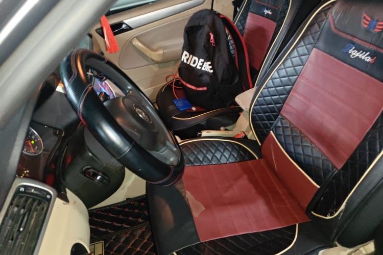 Used Volkswagen Bora 2012 1.6L Automatic Fashion Edition Left Front Seat