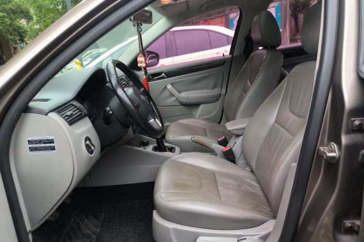 Used Volkswagen Bora 2012 1.6L Manual Comfort Model Left Front Seat