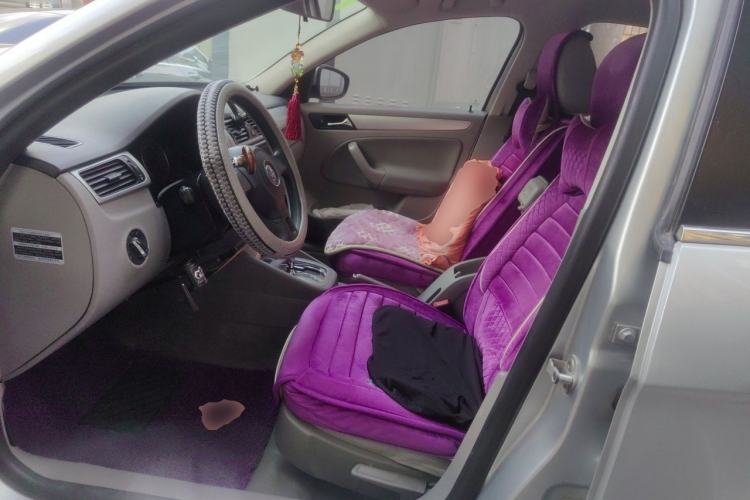 Used Volkswagen Bora  Left Front Seat