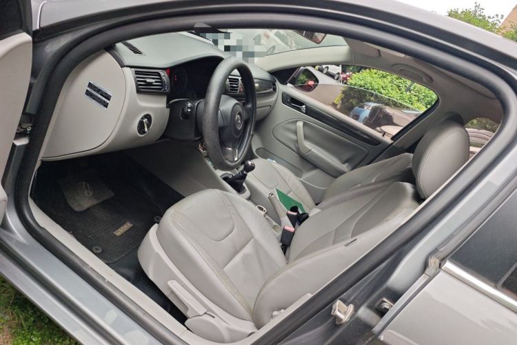 Used Volkswagen Bora 2012 1.6L Manual Comfort Model Left Front Seat