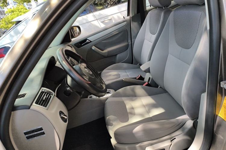 Used Volkswagen Bora 2012 1.6L Automatic Fashion Edition Left Front Seat