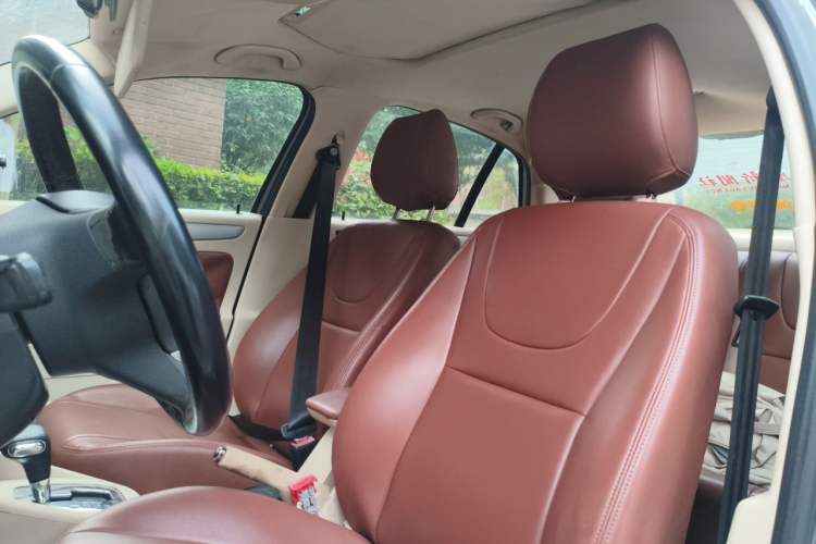 Used Volkswagen Bora 2012 1.6L Automatic Fashion Value Edition Left Front Seat