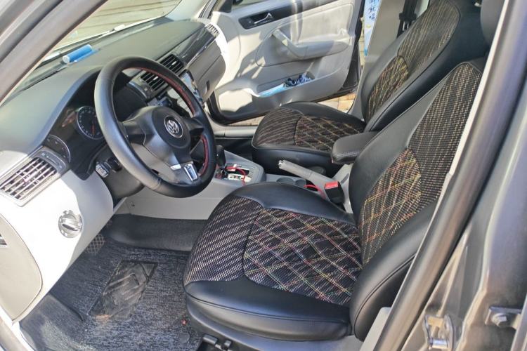 Used Volkswagen Bora 2012 1.6L Automatic Comfort Edition Left Front Seat