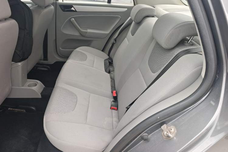 Used Volkswagen Bora 2012 1.6L Automatic Fashion Edition Left Rear Seat